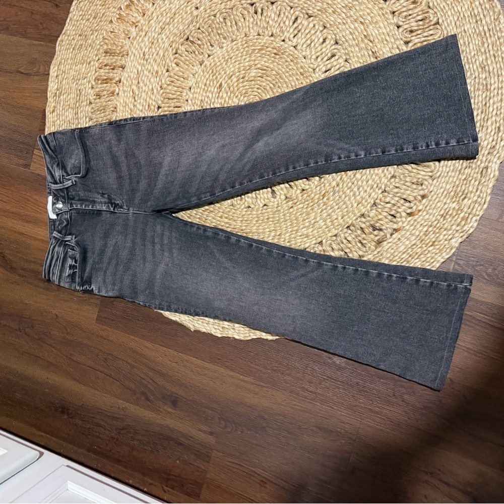 Frame Grey Le Crop
Mini Boot Jeans Frame denim $250 nwot 26 casual winter boho - Picture 2 of 6